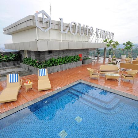 Louis Kienne Hotel Pandanaran Semarang Esterno foto